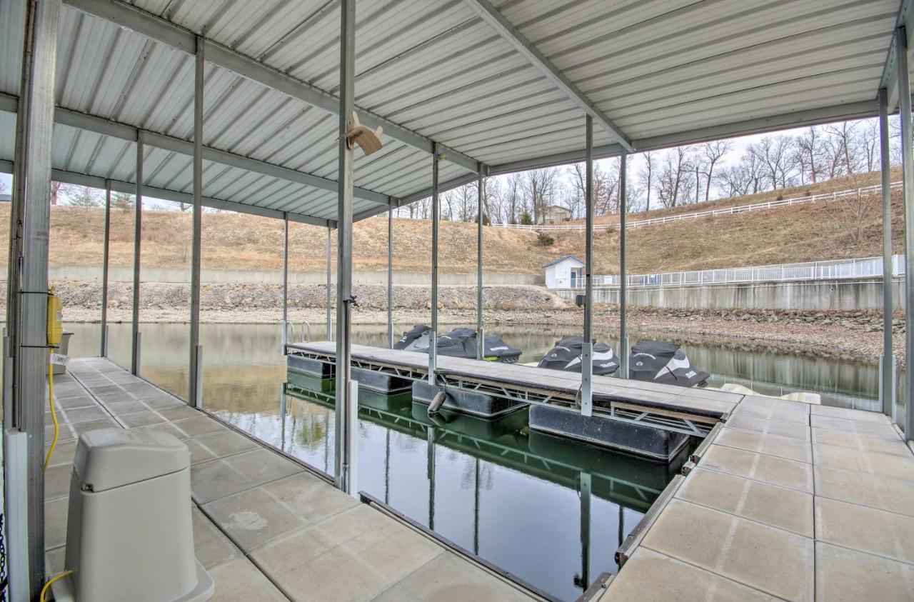 Breezy Lake Ozark Escape Dock, Slip And Pool! Екстер'єр фото