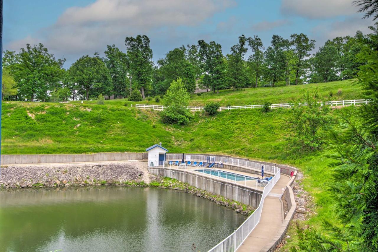 Breezy Lake Ozark Escape Dock, Slip And Pool! Екстер'єр фото